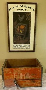 lot 129 image: Farmers Market Art, Vintage Crate lot