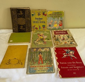 lot 131 image: Nine Vintage Childrens Books