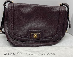 lot 172 image: Marc Jacobs Leather Purse