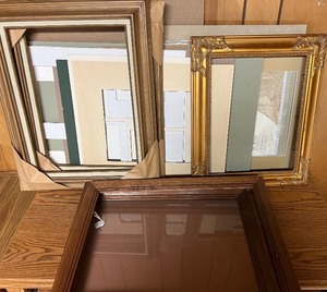 lot 281 image: Hardboard Panels 18 x 24 frames and picture mats lot