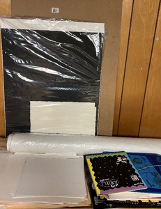 lot 287 image: MDF Board 2 x 4 Poster Board lot