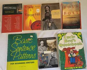 lot 308 image: Lot of Paperbook Backs