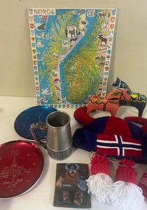 lot 318 image: Norsk Tinn Pewter Tankard with Handle Dovre B.J.H.