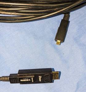 lot 32 image: Lot of (1) D Tech 100M328 Fiber Optic HDMI Cable 4K MicroHDMI-HDMI 60Hz DT-H0F310B