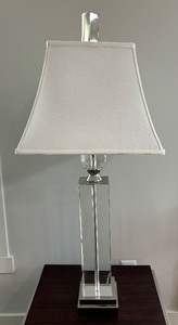 lot 5 image: Pair of Elegant Lamps by Uttermost