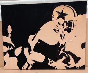 lot 81 image: Unique Dallas Canvas Black and White Football Picture by Fredick