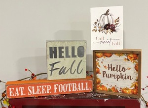 lot 182 image: Autumn Fall Decor