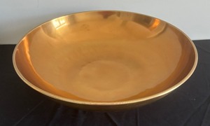 lot 149 image: Big and Beautiful Brass Bowl by Threshold