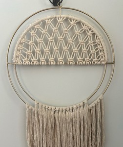 lot 204 image: Wonderful Woven Wall Decor