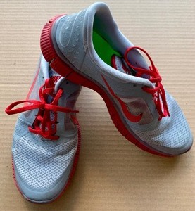 lot 266 image: Three Pairs of Mens Nike Athletic Shoes