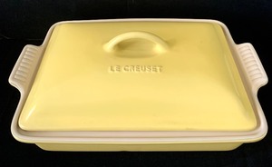 lot 94 image: LE CREUSET Stoneware Square Casserole Dish With Lid, Dijon Yellow