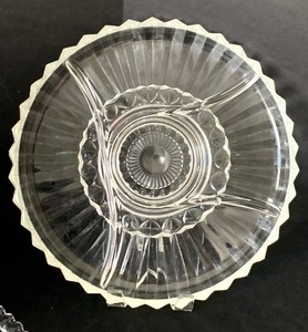 lot 99 image: Pretty Clear Glass Grouping