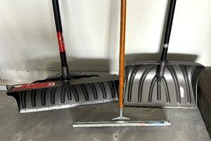lot 228 image: Shovels, Rake Broom and More