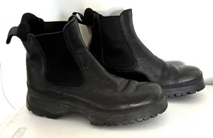 lot 285 image: Prada Mens Brixxen Chelsea Boots
