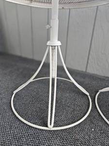 lot 6 image: Vintage Homecrest Round Hilo Side Tables