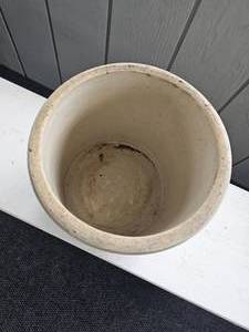 lot 30 image: 2 Gallon Union Stoneware Co. Red Wing, MN Crock