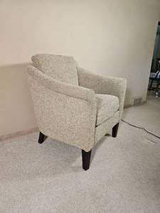 lot 42 image: Modern Contemporary Barrel Chair