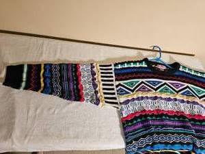 lot 45 image: Vintage XL Coogi Sweeter From Concrete