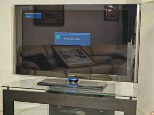 lot 110A image: 42-inch Samsung Television