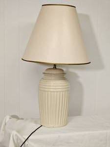 lot 127 image: Contemporary White Ginger Jar Lamp