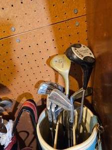 lot 240 image: Huge Bundle of Vintage Golf Clubs
