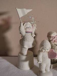 lot 263 image: Department 56 Snow Babies Collection (8)