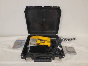 lot 252 image: DeWalt Variable Speed Orbital Jigsaw - DW318
