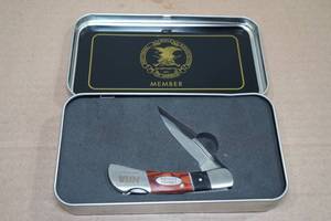 lot 19 image: NRA Limited Edition Freedom Knife