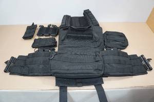 lot 24 image: Tactical Vest