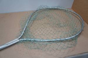 lot 30 image: 5 Frabill Fishing Net