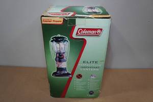 lot 46 image: Coleman Elite Perfectflow Instastart Propane Lantern