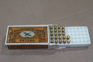 lot 88 image: 22 Peters .25 Auto 50 Gr MC Ammo