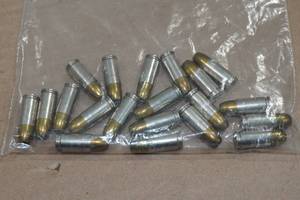 lot 90 image: 20 Remington 9mm Golden Saber BJ HP Ammo