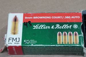 lot 96 image: 43 Sellier & Bellot 9mm Browning.380 Auto 92 Gr FMJ Ammo