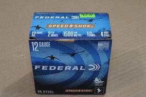 lot 118 image: 25 Federal Speed Shok 12 Gauge 2-34 4 Steel Shot Shotshells