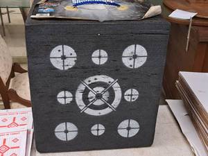 lot 14 image: Foam Cube Target