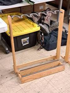 lot 33 image: Long Gun Rack 6-gun