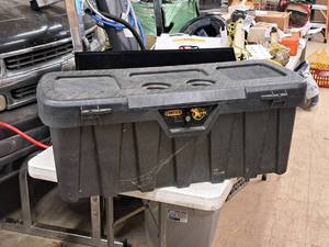 lot 241 image: Contico Portable Pro Tuffbin 20.5-gallon 33 Storage Box