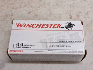 lot 154 image: Lot of (1 Box) Winchester DeerBlack Bear 44 REM MAG 240gr Jacketed Soft Point Cartridges 50-count ( 50 total items )