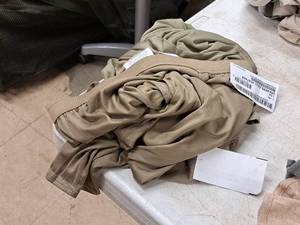 lot 287 image: Milliken Military Size Large Cold Weather Undergarment Protection - Top and Bottom