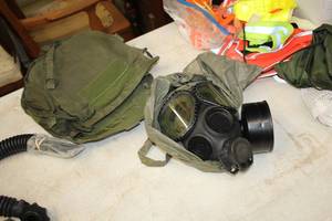 lot 358 image: Bio-Chemical Protective Mask with Carry Bag