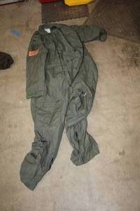 lot 363 image: Size 44R Military Jump SuitCoveralls