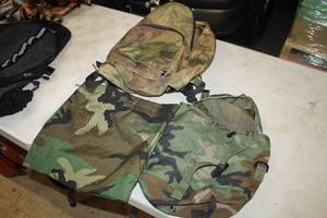 lot 408 image: (2) Carry Bags, (1) Backpack