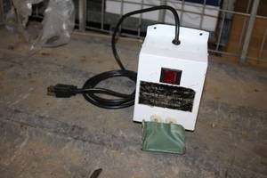 lot 433 image: Pearson Industries Rope Cutter