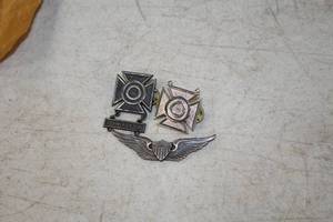 lot 449 image: Lot of (3) Assorted Military Pins