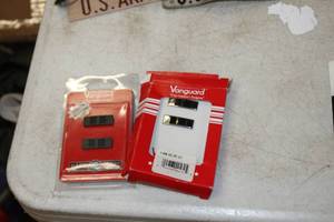 lot 459 image: Lot of (4) Assorted Military Pins