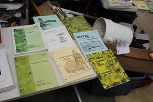lot 470 image: Lot of (8) Assorted Military Training Manuals