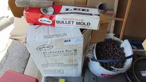 lot 5 image: Bullet Mold, Electric Pot, and Pellets