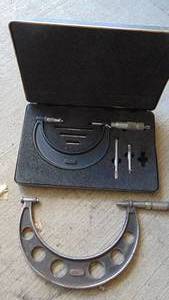 lot 6 image: 2- Outside Micrometer