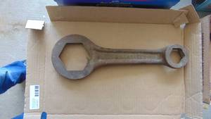 lot 11 image: Milwaukee Wrench